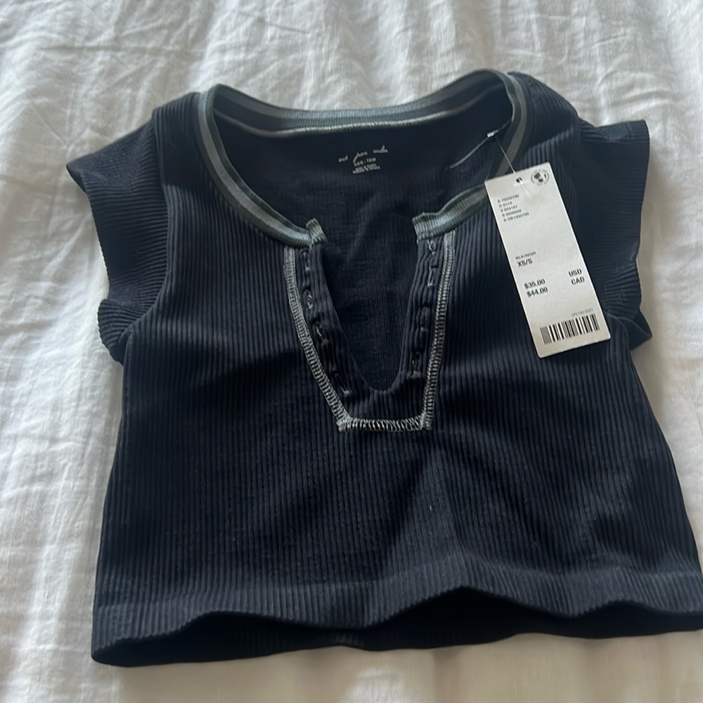 urban out fitters out from under t size xs